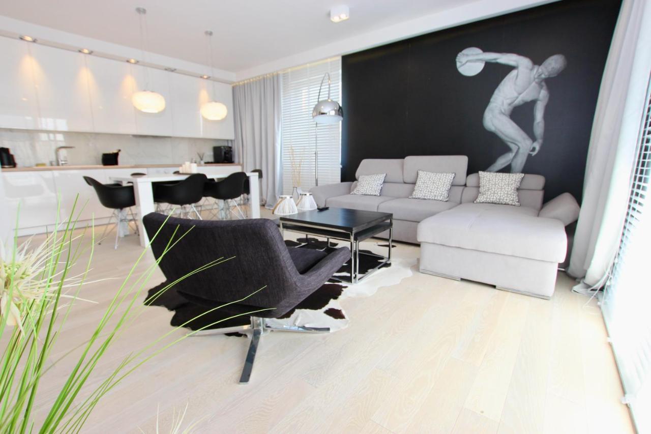 Apartamenty Bursztynowe Komnaty Darlowko Luaran gambar