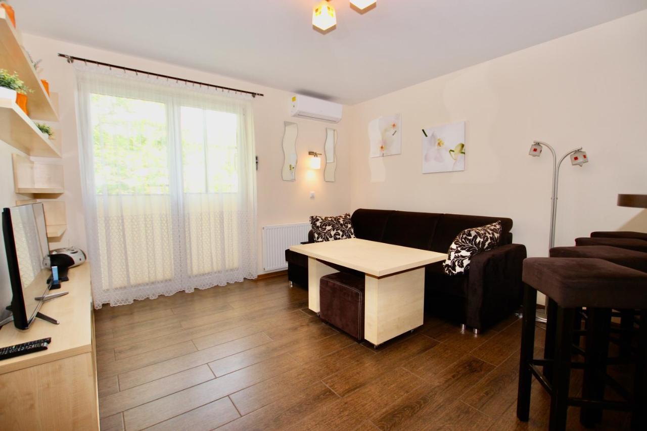 Apartamenty Bursztynowe Komnaty Darlowko Luaran gambar